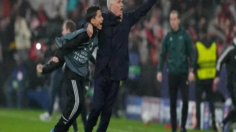 郑钦文澳网首战告捷：连下两局击败托多尼，比赛波澜起伏似过山车——据《北京青年报》报道